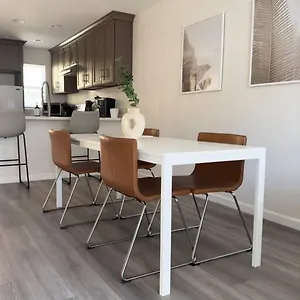 Modern Retreat 1 Mi. From , Anaheim United States